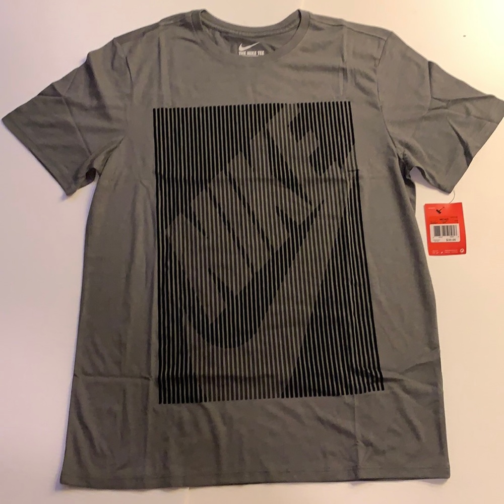 The NIKE tee